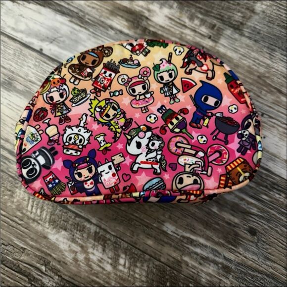 Tokidoki Cravings Comic Con 2020 Cosmetic Case - Picture 2 of 10